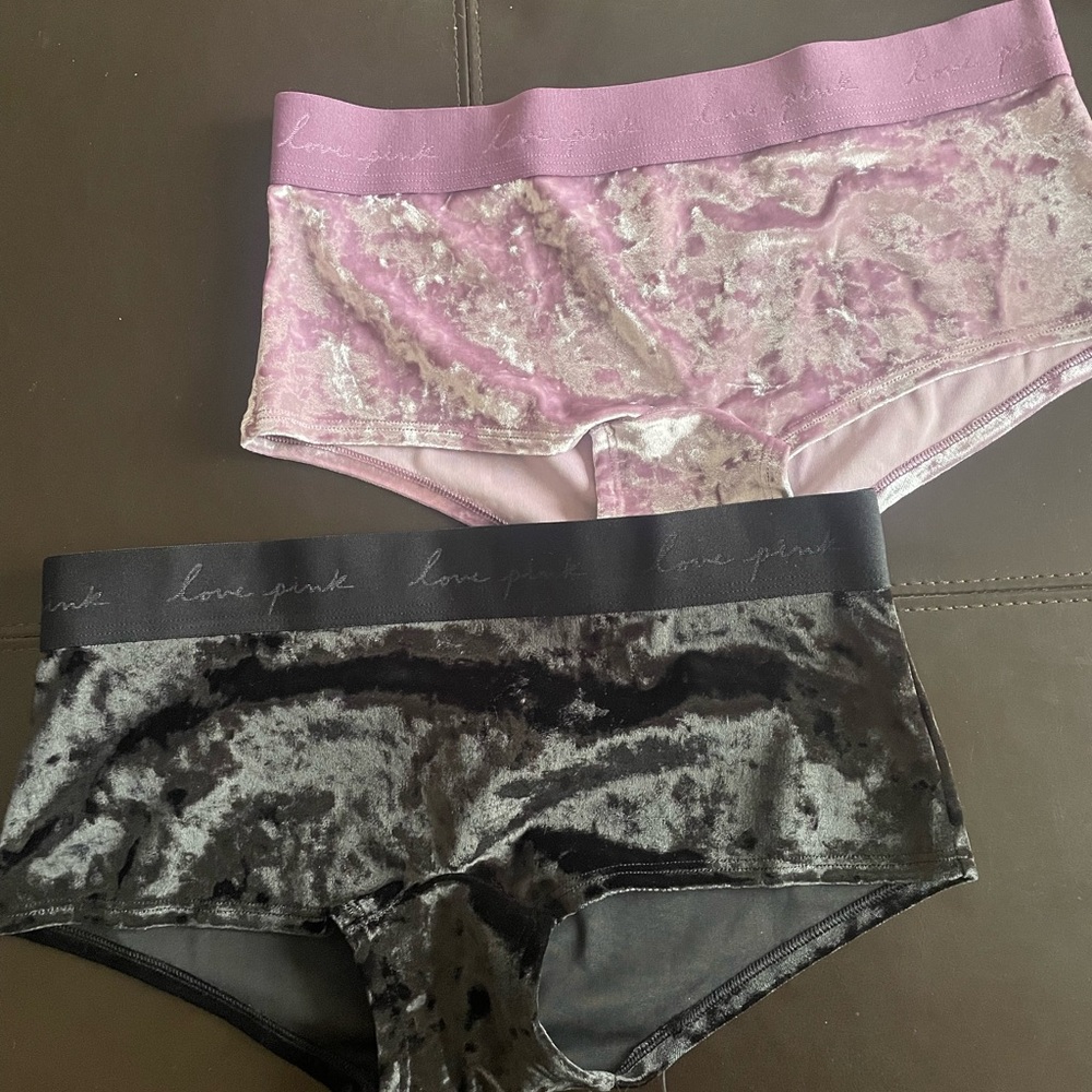 VS/PINK velour boy shorts
